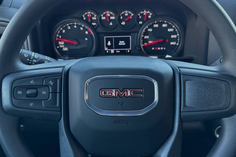 2024 GMC Sierra 1500 Pro