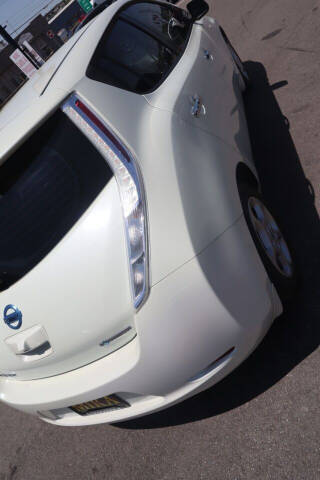 2012 Nissan LEAF SL