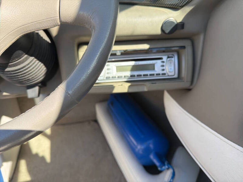 2004 Crownline 202BR