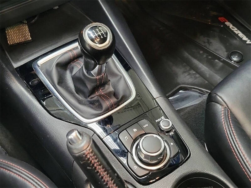 2015 Mazda MAZDA3 i Grand Touring