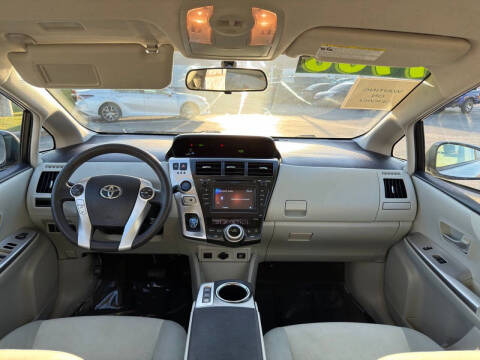 2012 Toyota Prius v Two