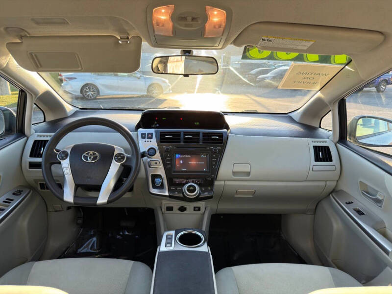 2012 Toyota Prius v Two