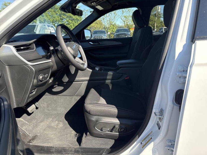 2025 Jeep Grand Cherokee L Laredo X