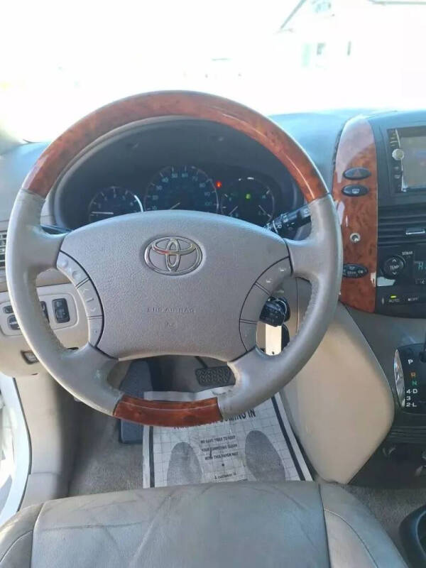 2008 Toyota Sienna