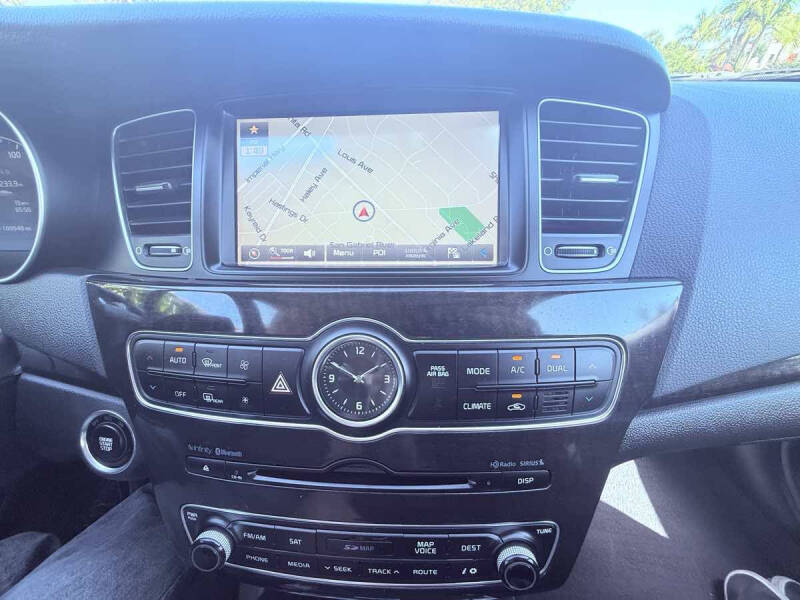 2014 Kia Cadenza Premium