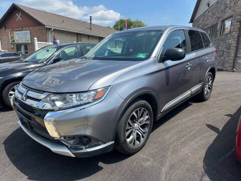 2018 Mitsubishi Outlander ES
