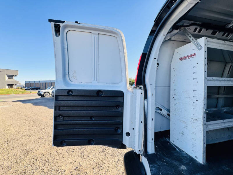 2017 Chevrolet Express 2500