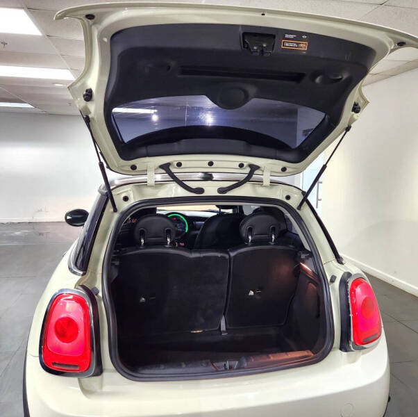 2016 MINI Hardtop 2 Door Cooper