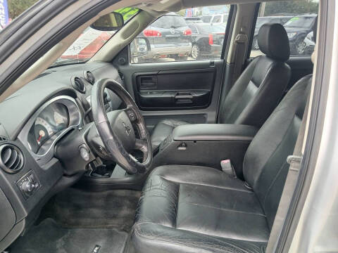 2006 Mitsubishi Raider XLS