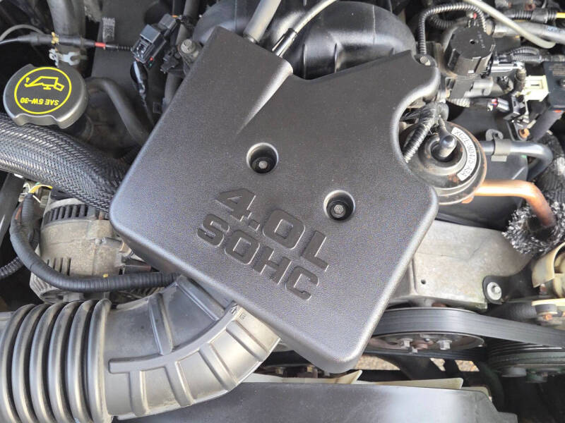 2001 Mazda B-Series B4000 SE