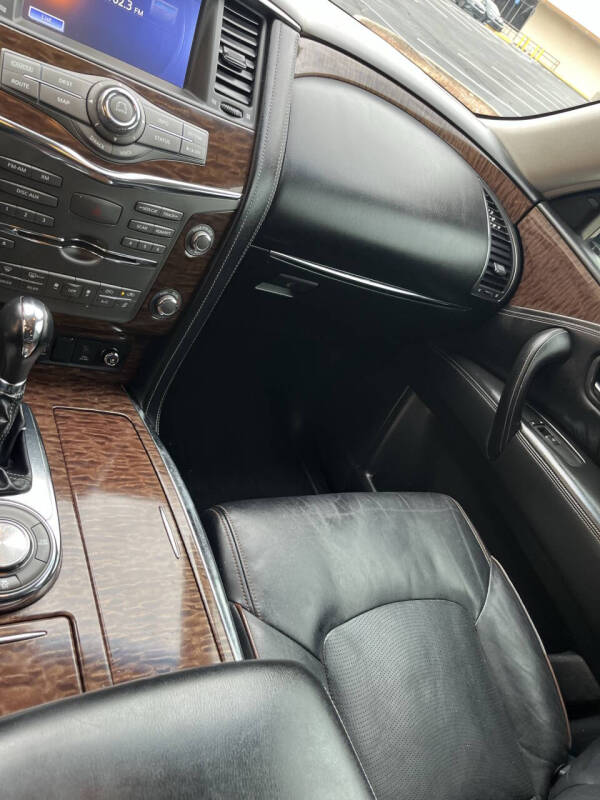 2017 Nissan Armada Platinum