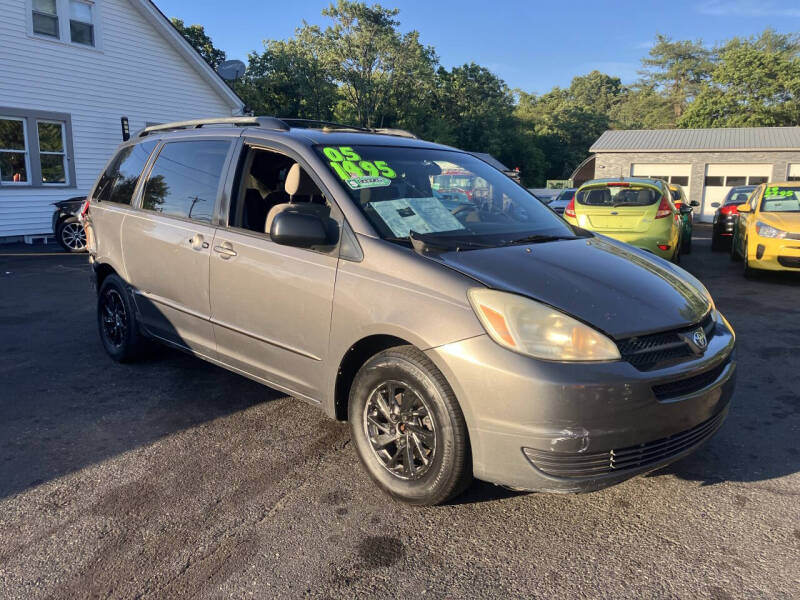 2005 Toyota Sienna CE 7 Passenger
