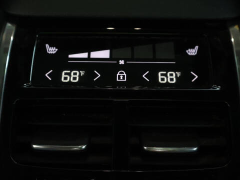 2020 Volvo XC90 T5 Momentum