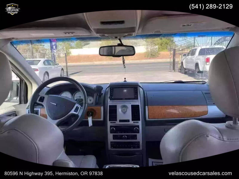 2008 Chrysler Town and Country Limited