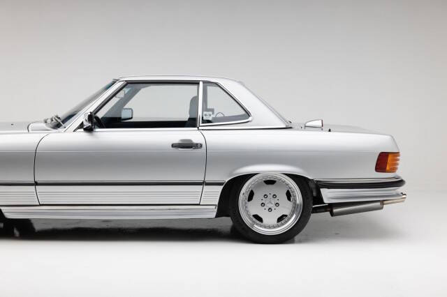 1986 Mercedes-Benz 560-Class 560 SL