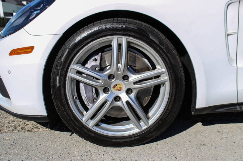 2020 Porsche Panamera