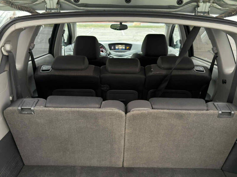 2006 Subaru B9 Tribeca 7-Pass.