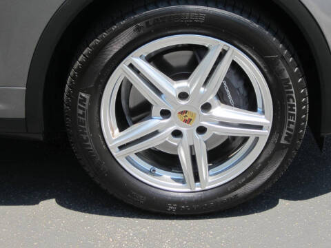 2014 Porsche Cayenne Platinum