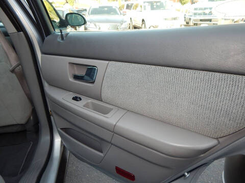 2000 Ford Taurus SEL