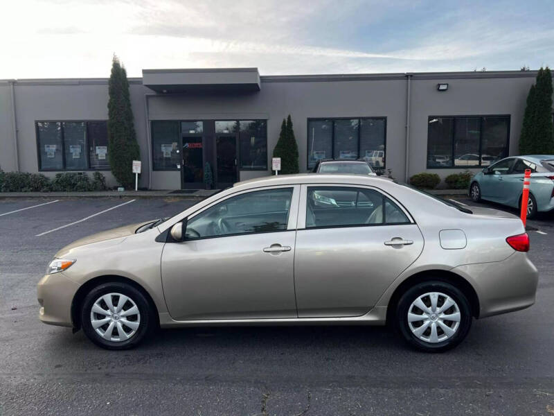 2009 Toyota Corolla LE photo 4