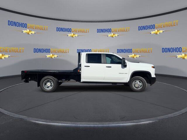 2026 Chevrolet Silverado 3500HD CC Work Truck