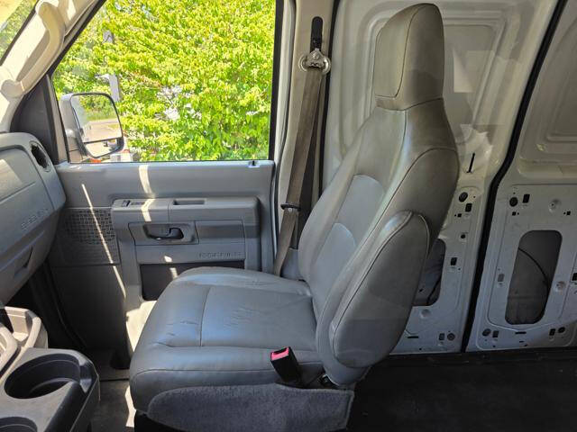 2012 Ford E-Series E-150