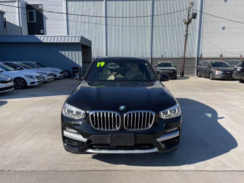 2019 BMW X3 30i photo 2