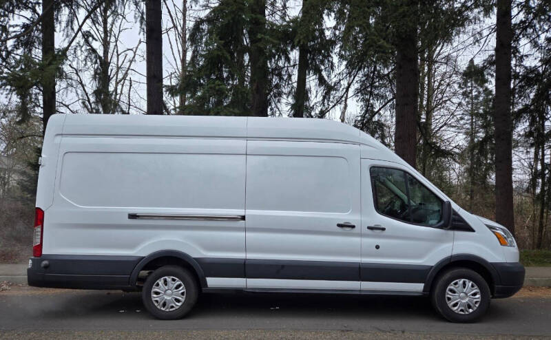 2016 Ford Transit for sale at CLEAR CHOICE AUTOMOTIVE in Milwaukie OR