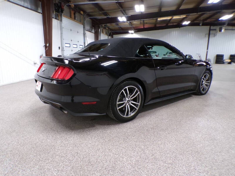 2016 Ford Mustang EcoBoost Premium