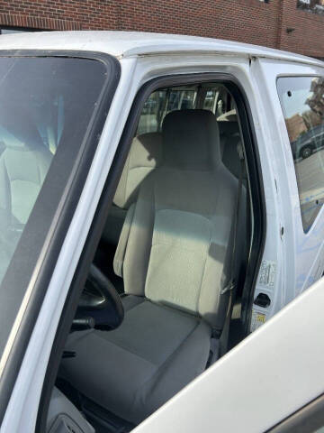 2014 Ford E-Series E-350 SD XL