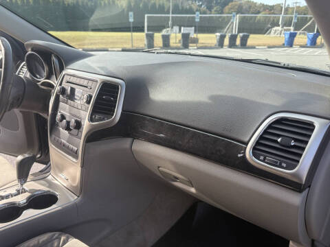 2011 Jeep Grand Cherokee Laredo