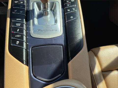 2016 Porsche Panamera S