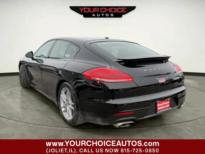 2016 Porsche Panamera 4 Edition