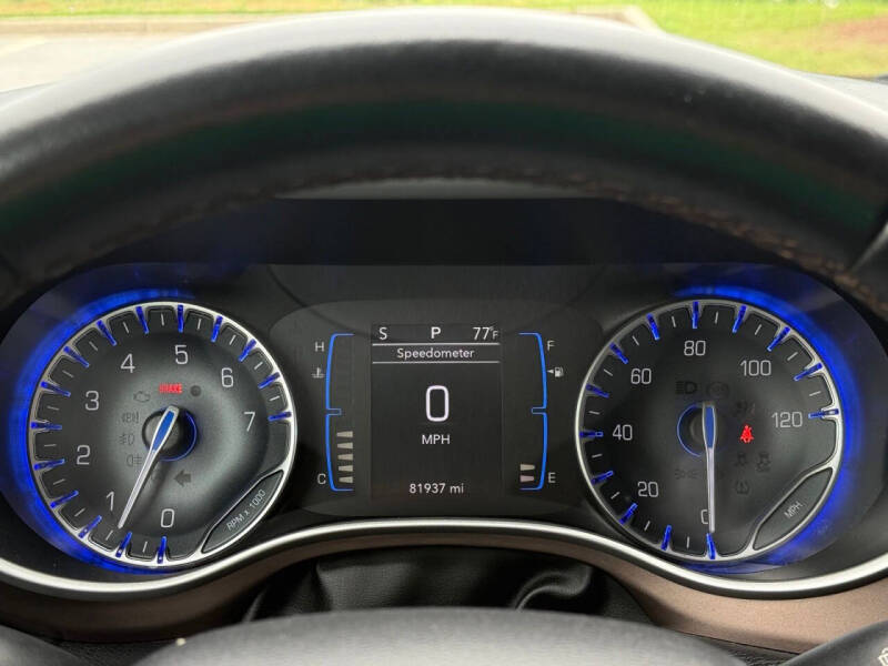 2017 Chrysler Pacifica Touring-L