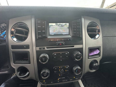 2017 Ford Expedition EL XLT