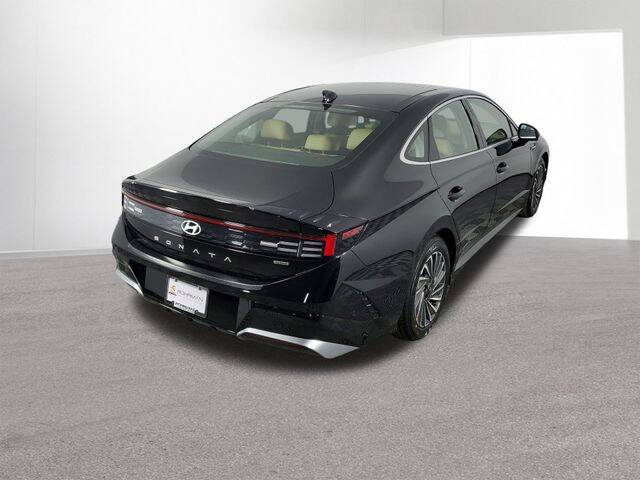 2025 Hyundai Sonata Hybrid Limited