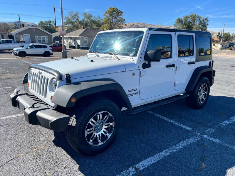 2011 Jeep Wrangler Unlimited Sport photo 2