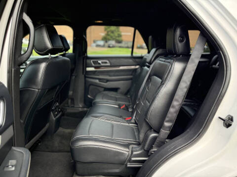 2017 Ford Explorer Platinum