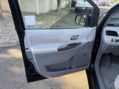 2011 Toyota Sienna XLE 8-Passenger