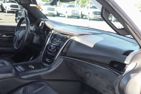 2017 Cadillac Escalade ESV Platinum