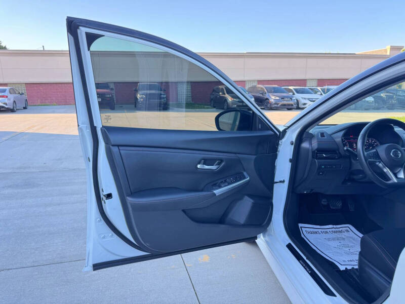 2023 Nissan Sentra SR