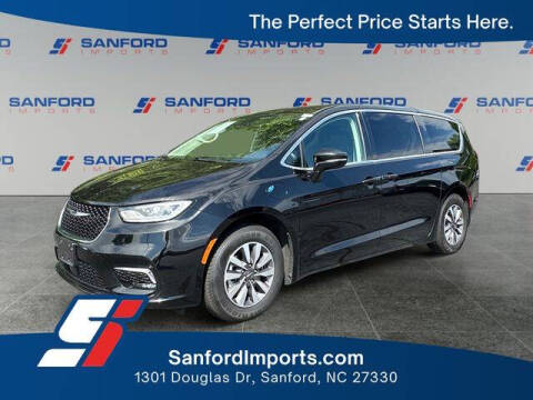2024 Chrysler Pacifica Plug-In Hybrid Select
