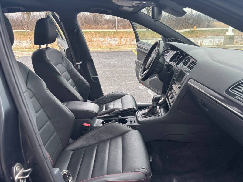 2016 Volkswagen Golf GTI SE