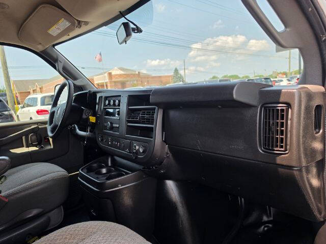 2019 GMC Savana 2500