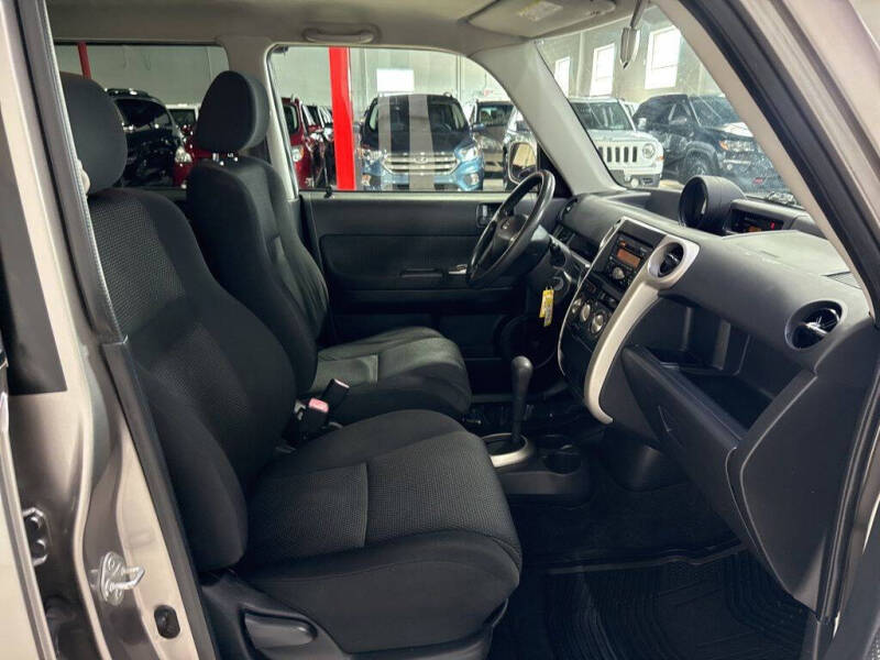 2005 Scion xB