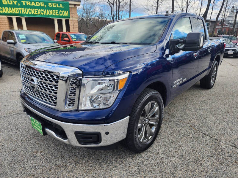 2019 Nissan Titan SV's photo