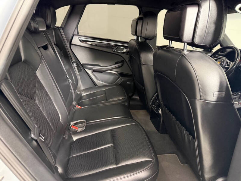 2016 Porsche Macan S