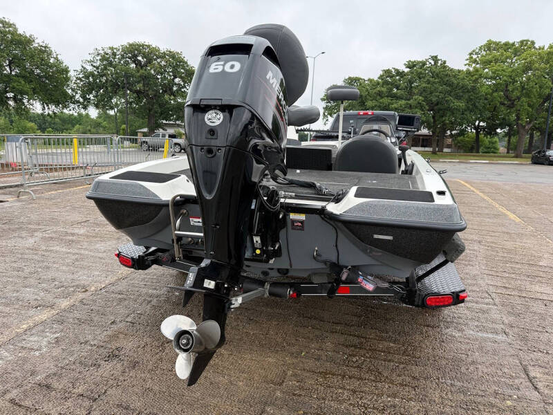 2016 Stratos 176 VLO