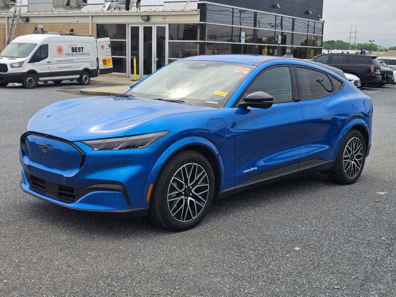 2025 Ford Mustang Mach-E Premium