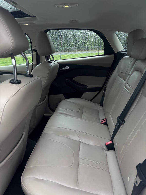 2012 Ford Focus SEL
